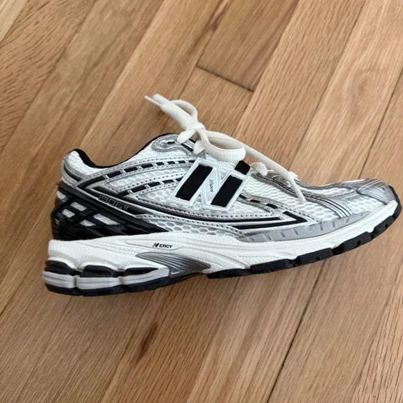 New balance sneakers - Picture 4 of 6